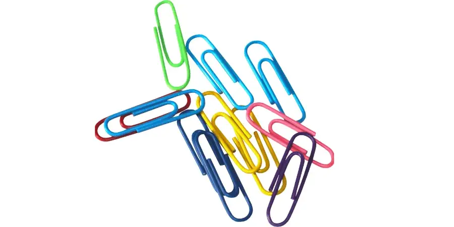 10 Everyday Items That Are About 5 Inches Long-Paper Clips