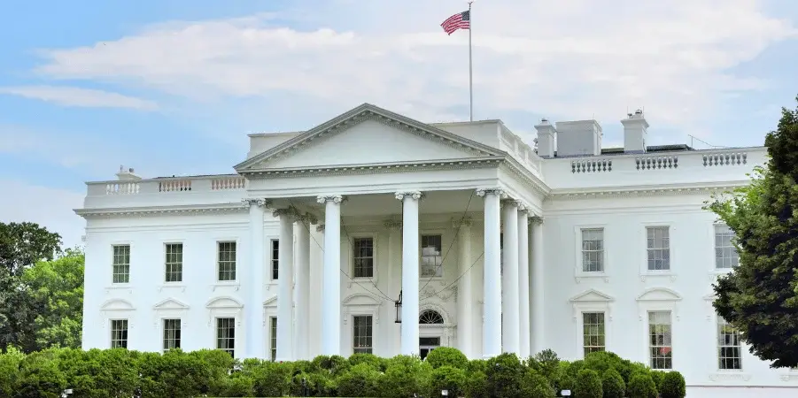 Things That Are About 80 Feet Long- The White House